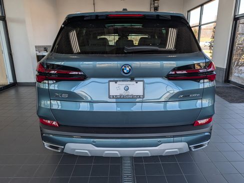 New 2026 BMW X5 xDrive50e w/ Executive Package image 3