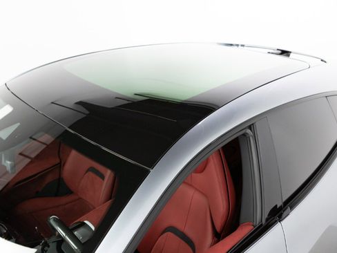 Used 2025 Ferrari Purosangue image 34