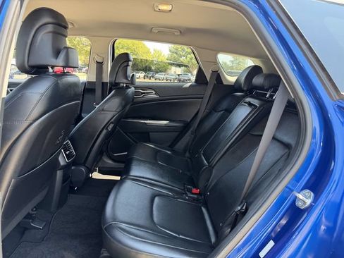 Used 2023 Kia Sportage EX AWD/4WD image 26