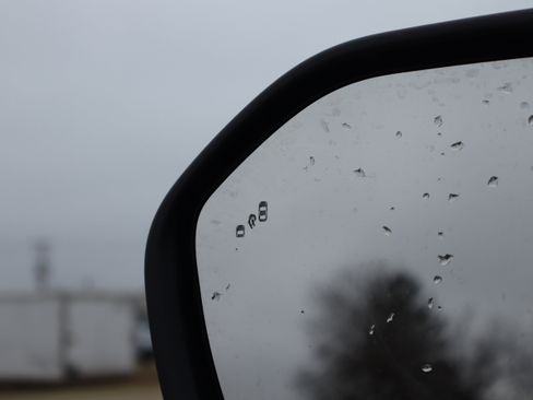 Used 2022 Ford Explorer XLT w/ Equipment Group 202A image 29