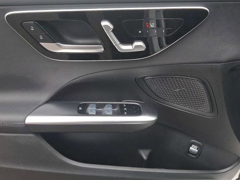 Certified 2026 Mercedes-Benz C 300 4MATIC Sedan image 13