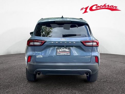 Used 2025 Ford Escape ST-Line w/ Cold Weather Package AWD/4WD image 9