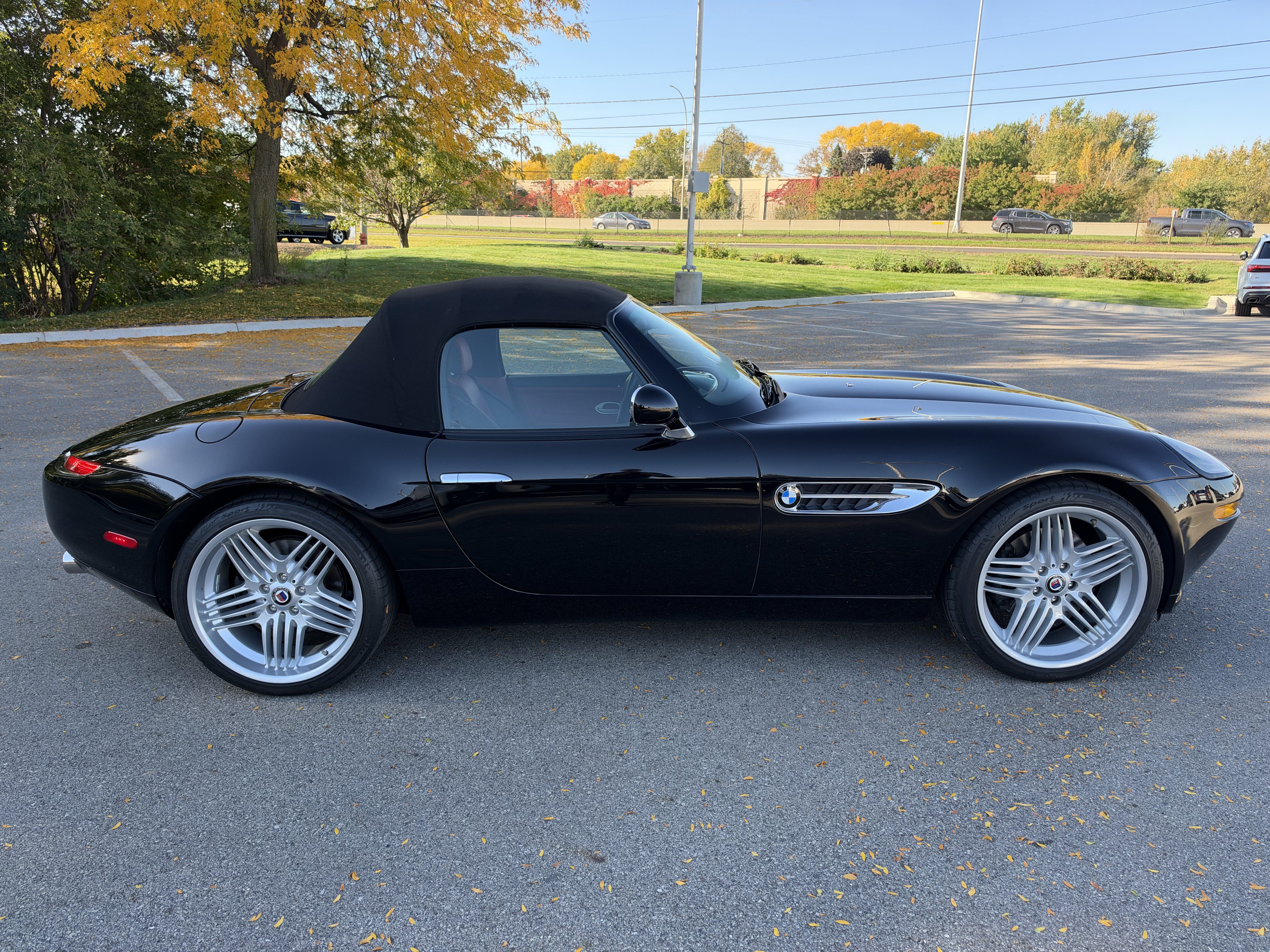 Used 2003 BMW Z8 RWD image 33