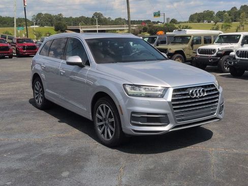 Used 2019 Audi Q7 2.0T Premium Plus w/ Premium Plus Package AWD/4WD image 2
