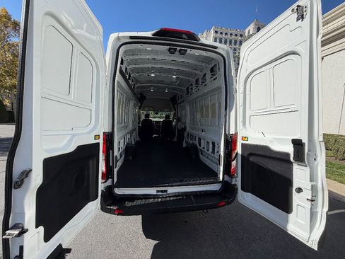 Used 2024 Ford Transit 350 Base AWD image 22