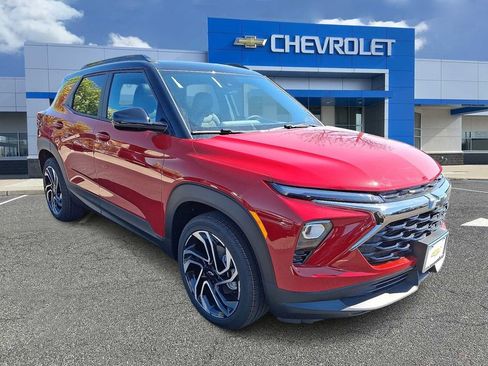 New 2026 Chevrolet TrailBlazer RS w/ Convenience Package FWD image 2