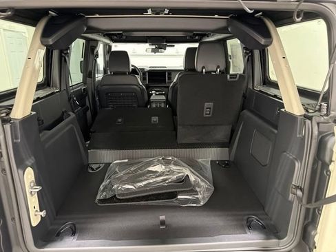 New 2026 Ford Bronco Badlands w/ Sasquatch Package AWD/4WD image 35