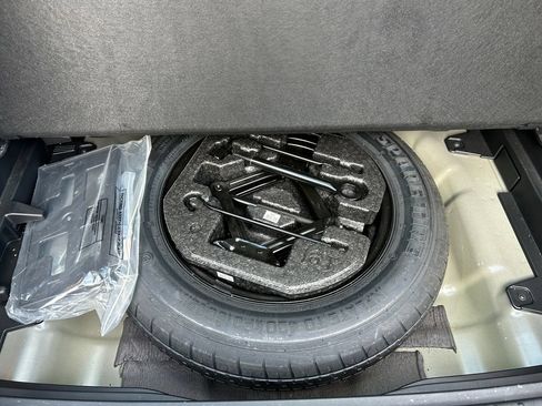 Used 2024 Hyundai Kona SE AWD/4WD image 21