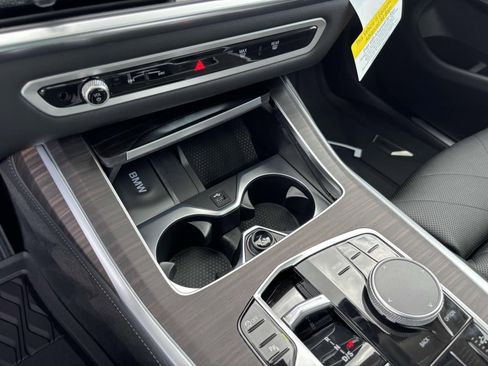 New 2026 BMW X7 xDrive40i w/ Premium Package image 22