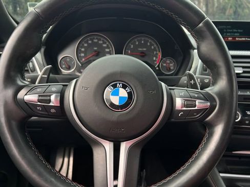 Used 2017 BMW M4 Convertible w/ Executive Package image 16