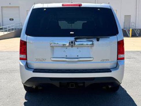Used 2015 Honda Pilot LX image 5