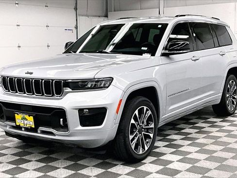 Used 2021 Jeep Grand Cherokee L Overland image 11