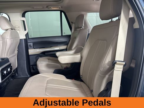 Used 2024 Ford Expedition Limited image 22