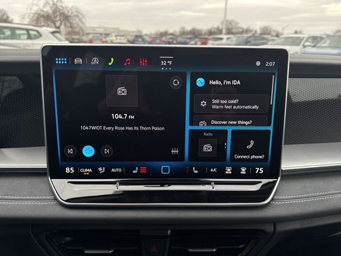 New 2026 Volkswagen Tiguan SE image 13