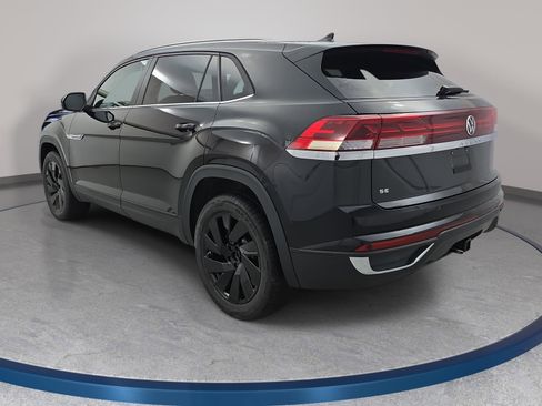 New 2026 Volkswagen Atlas Cross Sport SE FWD image 7