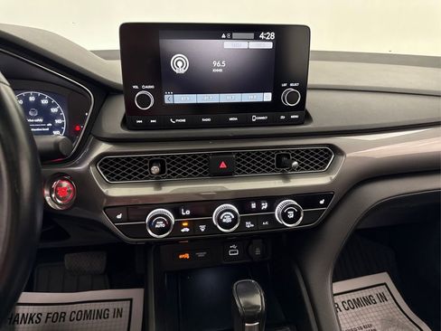 Used 2024 Acura Integra image 29