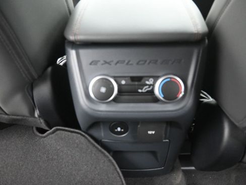 New 2025 Ford Explorer Active w/ Active Comfort Package image 14