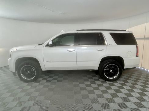 Used 2018 GMC Yukon SLT w/ HD Trailering Package RWD image 2