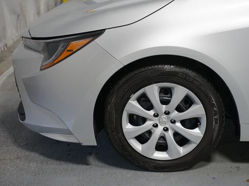 Certified 2024 Toyota Corolla LE FWD image 5