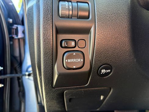Used 2011 Subaru Impreza 2.5i Premium w/ PWR Moonroof Value Pkg AWD/4WD image 12