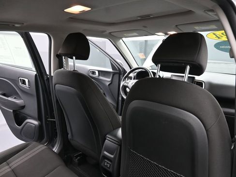 Certified 2024 Hyundai Venue SEL FWD image 13