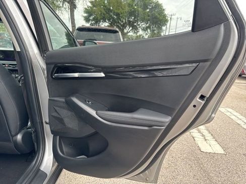 Used 2025 Kia Seltos S FWD image 17