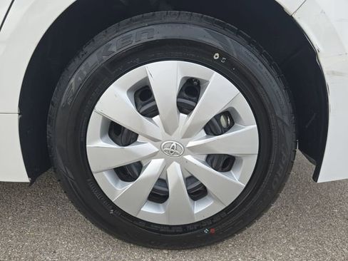 Used 2020 Toyota Corolla L image 33