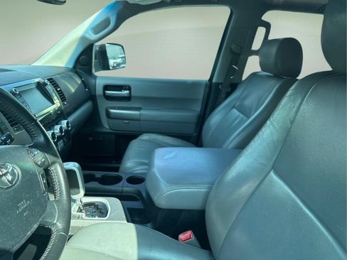 Used 2012 Toyota Sequoia Limited RWD image 4