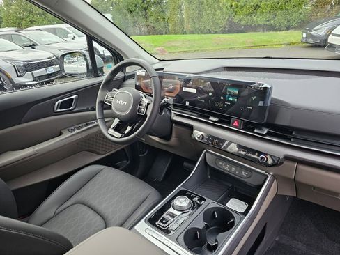 New 2026 Kia Carnival EX image 28