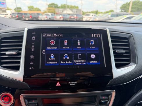 Used 2018 Honda Pilot Elite image 28