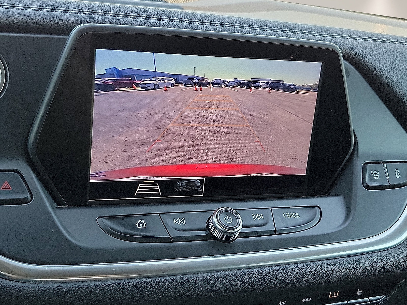 Used 2021 Chevrolet Blazer LT FWD image 16
