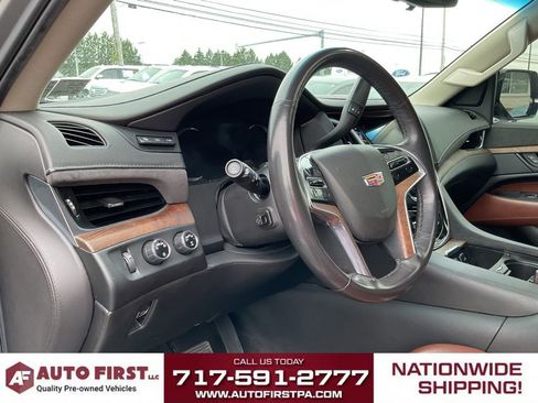 Used 2019 Cadillac Escalade ESV Premium Luxury w/ LPO, Radiant Package AWD/4WD image 9
