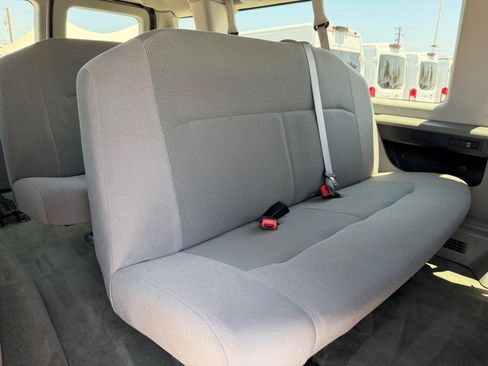 Used 2011 Ford E-350 and Econoline 350 XLT RWD image 37