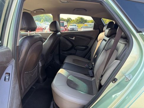 Used 2012 Hyundai Tucson GLS FWD image 12