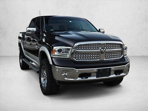 Used 2017 RAM 1500 Laramie w/ Convenience Group image 3