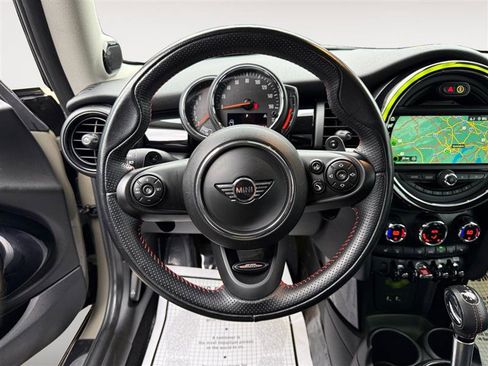 Used 2019 MINI Cooper S w/ Premium Package image 13