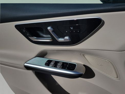Certified 2026 Mercedes-Benz GLC 300 image 18