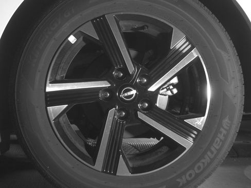 Used 2025 Nissan Sentra SV FWD image 14
