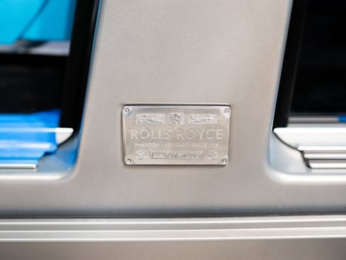 Used 2025 Rolls-Royce Phantom Sedan image 29