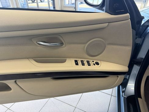 Used 2012 BMW 335i Convertible RWD image 14