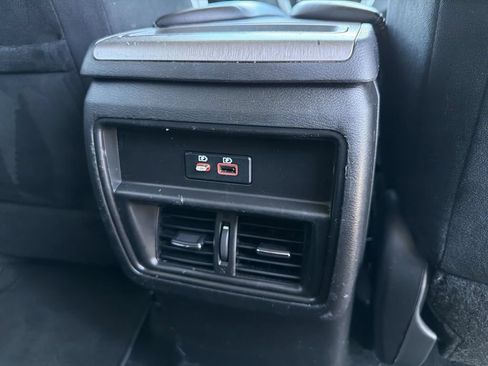Used 2019 Nissan Murano S FWD image 23