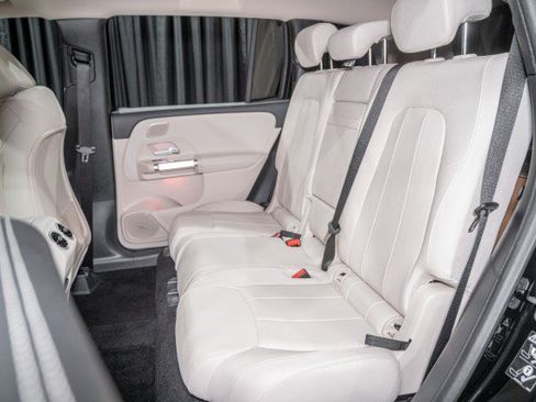 New 2026 Mercedes-Benz GLB 250 image 12