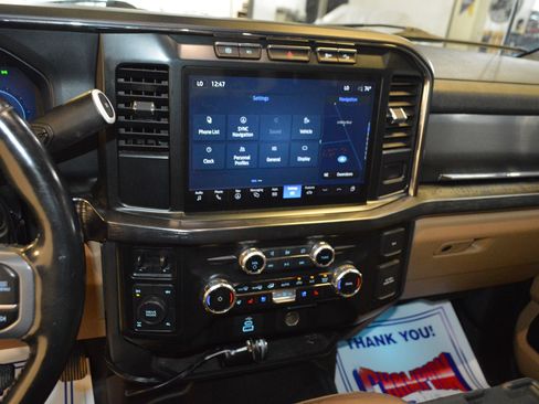 Used 2023 Ford F250 Lariat w/ Chrome Package AWD/4WD image 18