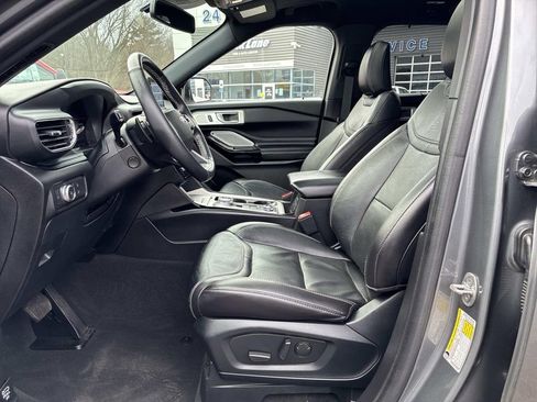 Used 2022 Ford Explorer ST w/ Equipment Group 401A image 24