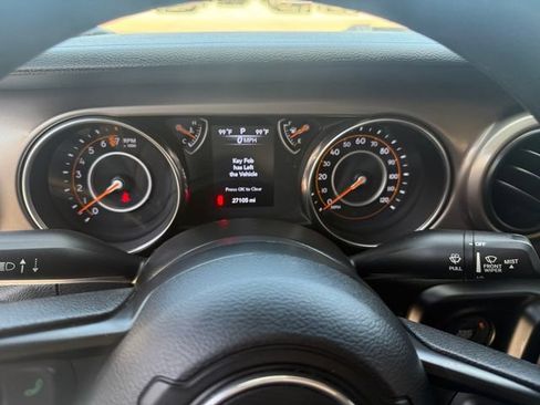 Used 2021 Jeep Wrangler Sport AWD/4WD image 7