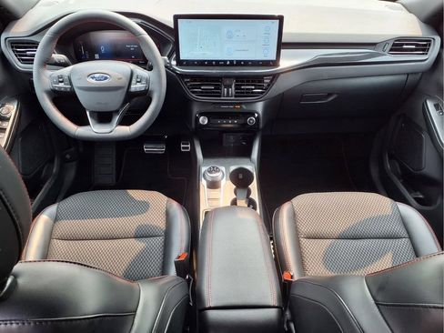 Used 2023 Ford Escape ST-Line w/ Tech Pack #1 AWD/4WD image 10