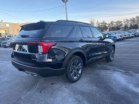 New 2026 Ford Explorer Active w/ Active Comfort Package image 6