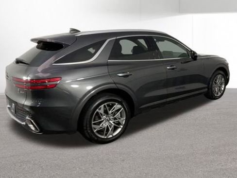 Used 2025 Genesis GV70 2.5T AWD/4WD image 10