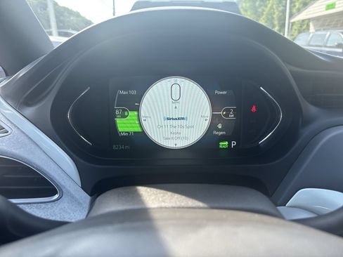 Used 2020 Chevrolet Bolt Premier w/ Infotainment Package FWD image 18