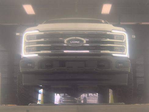 Used 2024 Ford F350 King Ranch w/ FX4 Off-Road Package AWD/4WD image 9